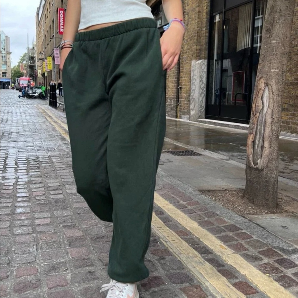 Brandy Melville Rosa Sweatpants